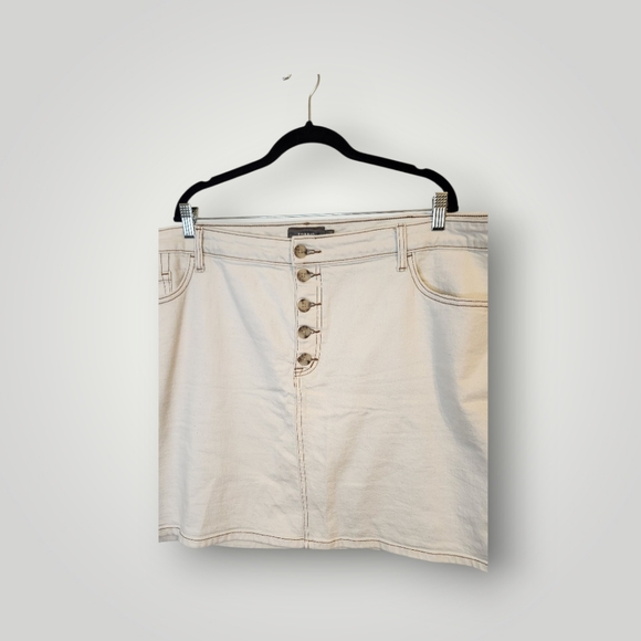 Torrid skirt plus Size  24 button denim buttons short beige cream casual - Picture 4 of 12